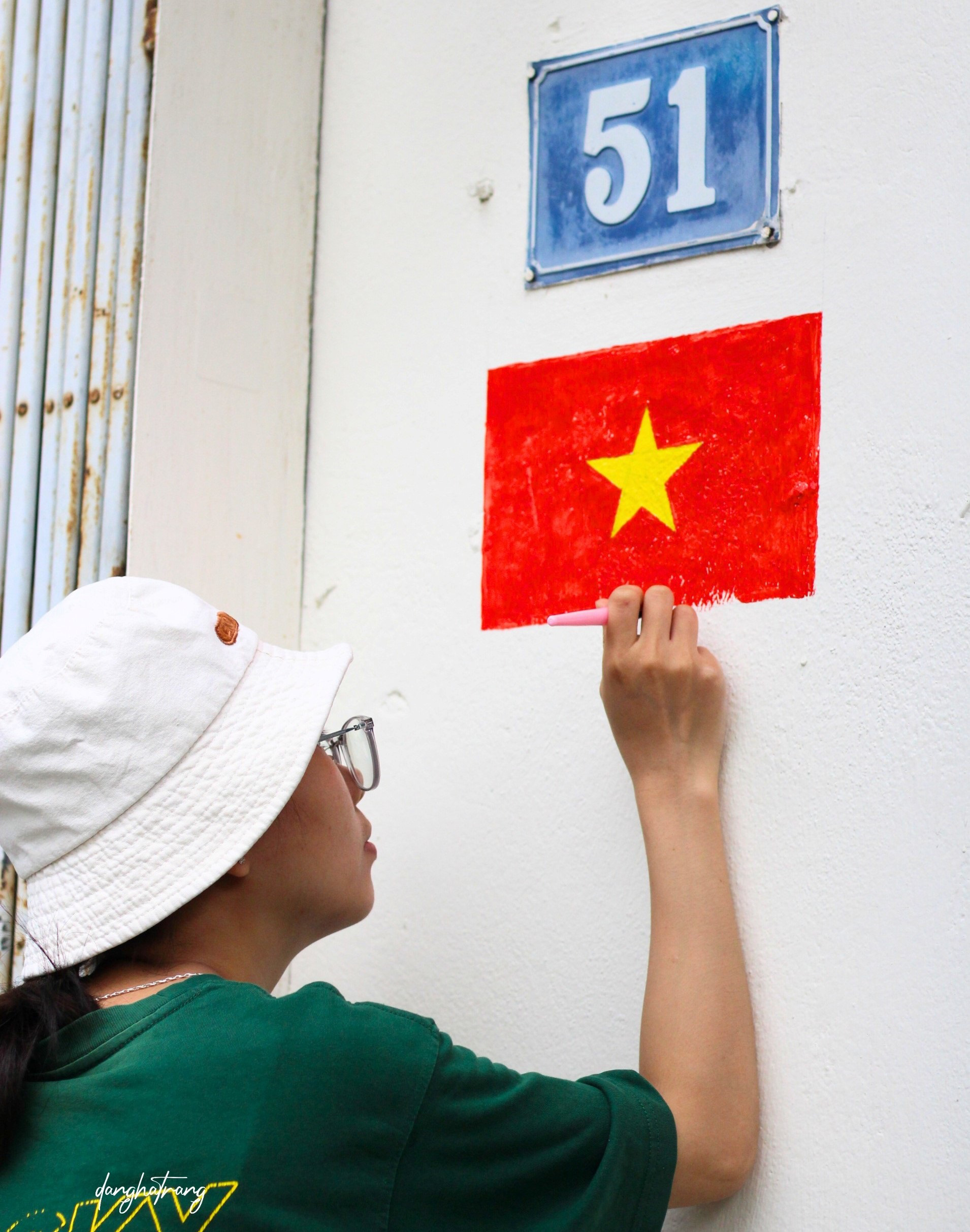 Cùng vẽ tranh tường mừng Quốc khánh - Ảnh 1. Cùng vẽ tranh mừng Quốc khánh - Ảnh 1.