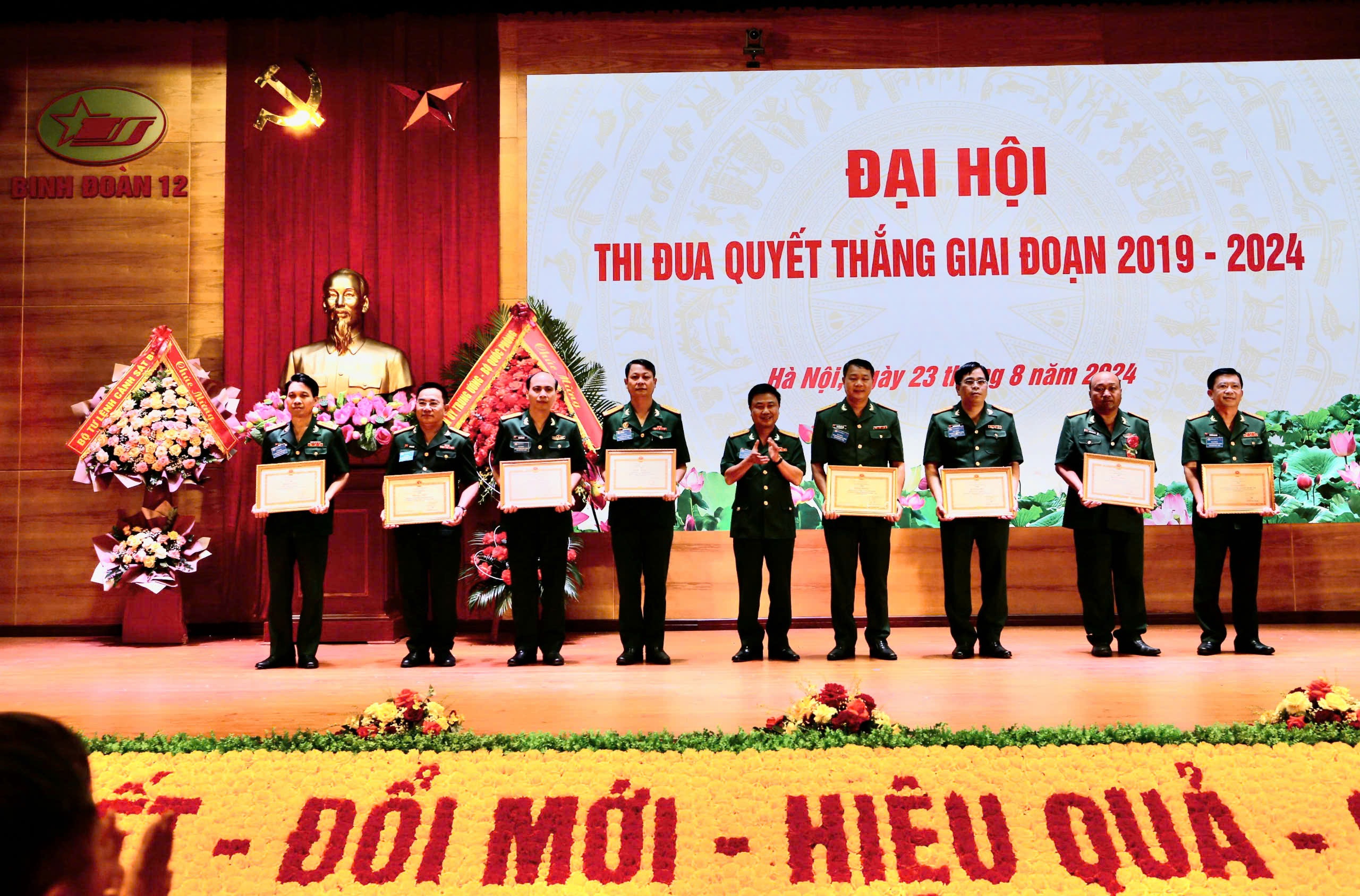 Binh đoàn 12 sở hữu quỹ việc làm lên tới 30.000 tỷ đồng- Ảnh 3. Binh đoàn 12 sở hữu quỹ việc làm lên tới 30.000 tỷ đồng- Ảnh 3.