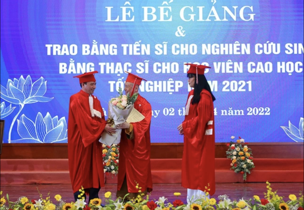 Trường ĐH Luật Hà Nội đã báo cáo Bộ GDĐT vụ ông Vương Tấn Việt - 1