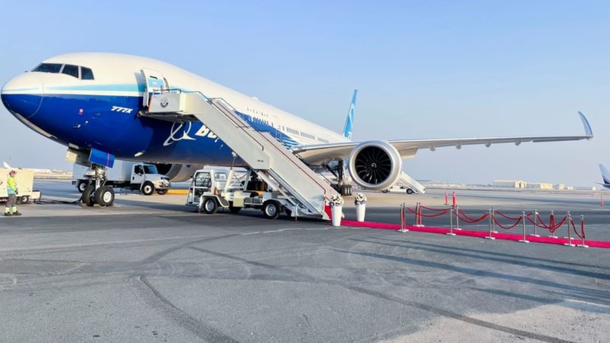 Boeing dừng bay thử nghiệm máy bay thân rộng 777X do lỗi- Ảnh 1. Boeing dừng bay thử nghiệm máy bay thân rộng 777X do lỗi- Ảnh 1.