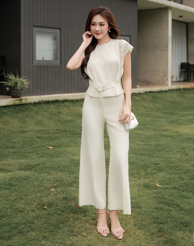 Bớt hạ, chớm thu mặc trang phục gì để xinh sang mà vẫn thoải mái?- Ảnh 1. Bớt hạ, chớm thu mặc trang phục gì để xinh sang mà vẫn thoải mái?- Ảnh 1.
