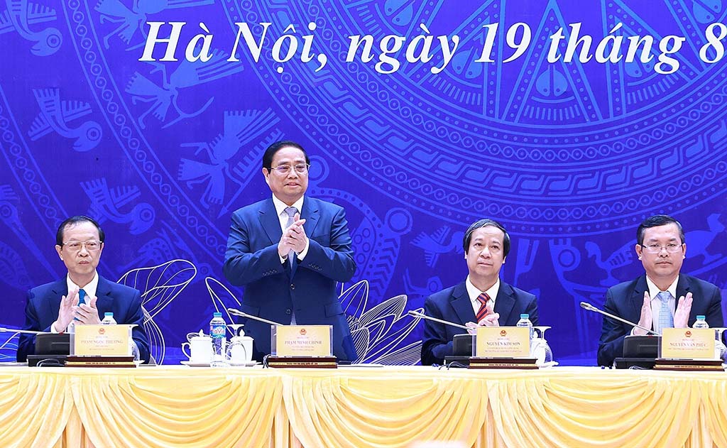 Cần chuẩn bị chu đáo các điều kiện cho năm học mới- Ảnh 1. Cần chuẩn bị chu đáo các điều kiện cho năm học mới- Ảnh 1.