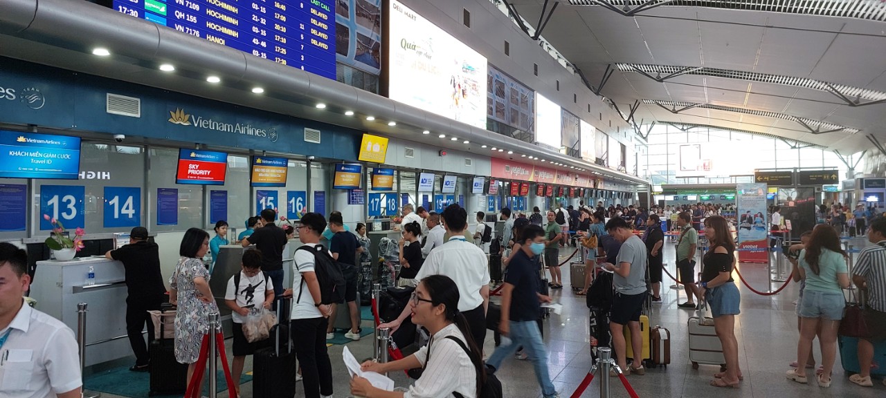 Nghỉ lễ Quốc khánh: Chuyến bay tăng 5%, giá vé tăng 20%- Ảnh 1. Nghỉ lễ Quốc khánh: Chuyến bay tăng 5%, giá vé tăng 20%- Ảnh 1.