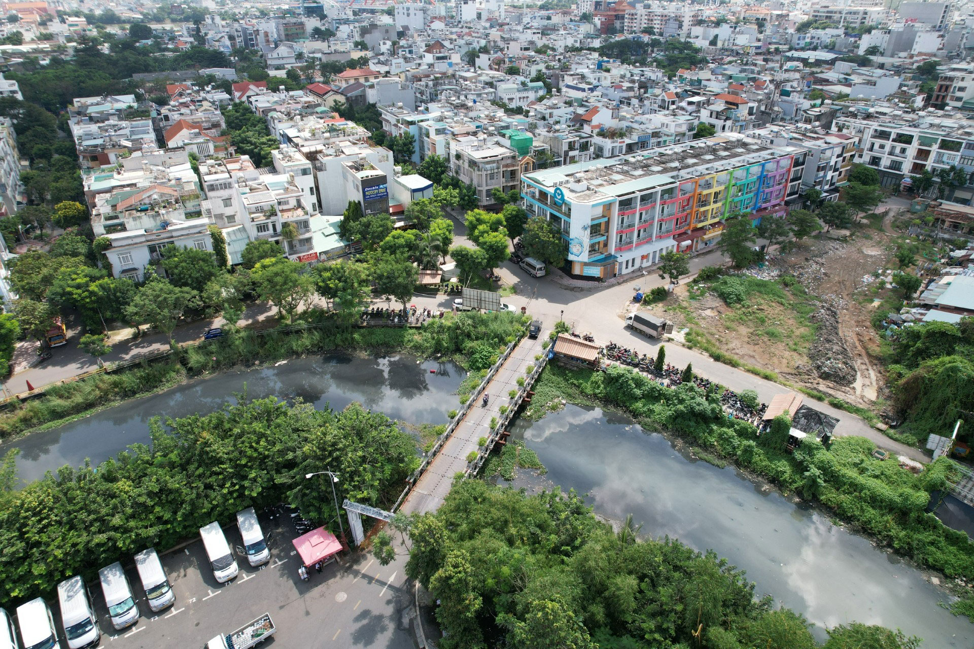 Dự án cải tạo rạch Xuyên Tâm đang gặp khó ở khâu giải phóng mặt bằng và tái định cư cho người dân. Ảnh: HOÀNG TRIỀU Dự án cải tạo rạch Xuyên Tâm đang gặp khó ở khâu giải phóng mặt bằng và tái định cư cho người dân. Ảnh: HOÀNG TRIỀU