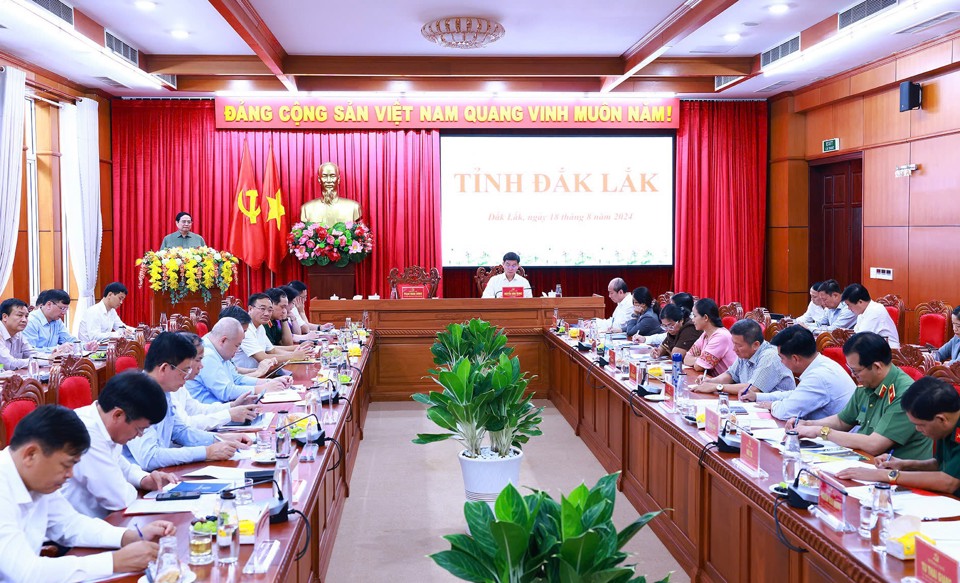 Toàn cảnh buổi làm việc của Đoàn công tác