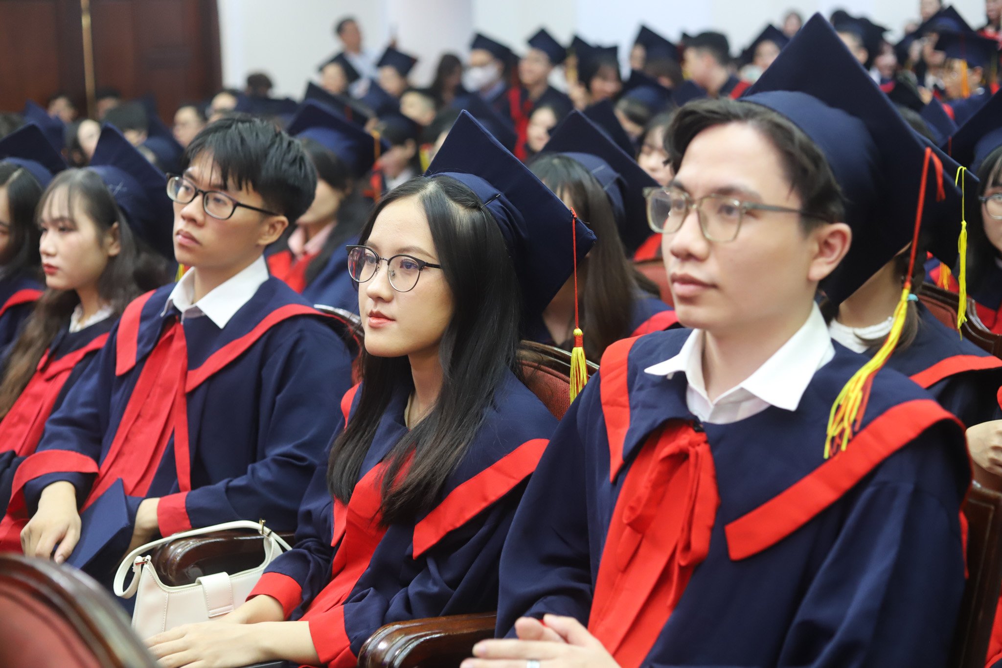 Đào tạo nhân lực y tế là giải pháp căn cơ để nâng cao chất lượng chăm sóc y tế cho người dân - Ảnh 1. Đào tạo nhân lực y tế là giải pháp căn cơ để nâng cao chất lượng chăm sóc y tế cho người dân - Ảnh 1.