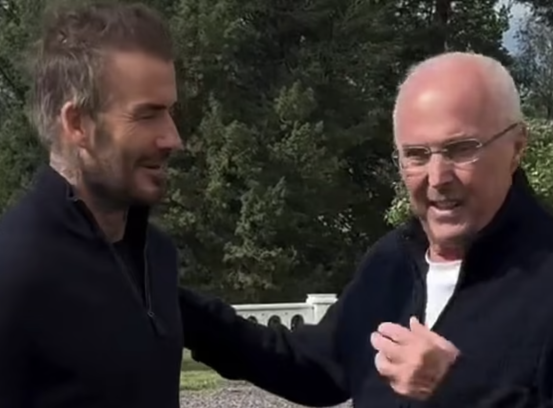 David Beckham gửi lời tri ân đầy cảm xúc đến thầy cũ Sven-Goran Eriksson- Ảnh 1. David Beckham gửi lời tri ân đầy cảm xúc đến thầy cũ Sven-Goran Eriksson- Ảnh 1.