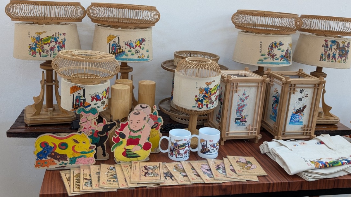 trải nghiệm làm đèn lồng giấy dó ở hà nội hình ảnh 1 trai nghiem lam den long giay do o ha noi hinh anh 1