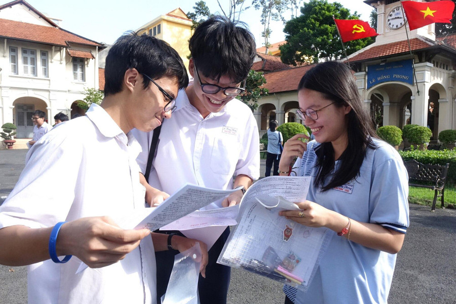 Trung bình điểm thi tốt nghiệp THPT 5 năm qua: Địa phương nào dẫn đầu?- Ảnh 1. Trung bình điểm thi tốt nghiệp THPT 5 năm qua: Địa phương nào dẫn đầu?- Ảnh 1.