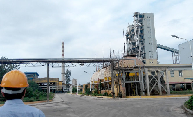 Được ngân hàng xóa lãi vài trăm tỉ, đạm Hà Bắc vẫn báo lỗ khủng do... ‘sét đánh’- Ảnh 1. Nhà máy đạm Hà Bắc - Ảnh: L. BẰNG