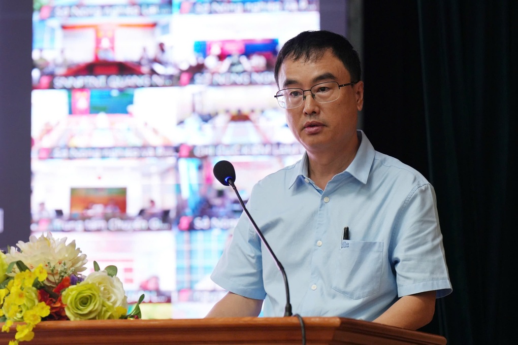 GS.TS Võ Xuân Vinh: Muốn phát triển xanh, con người phải là trọng tâm - 1 GS.TS Võ Xuân Vinh: Muốn phát triển xanh, con người phải là trọng tâm - 1