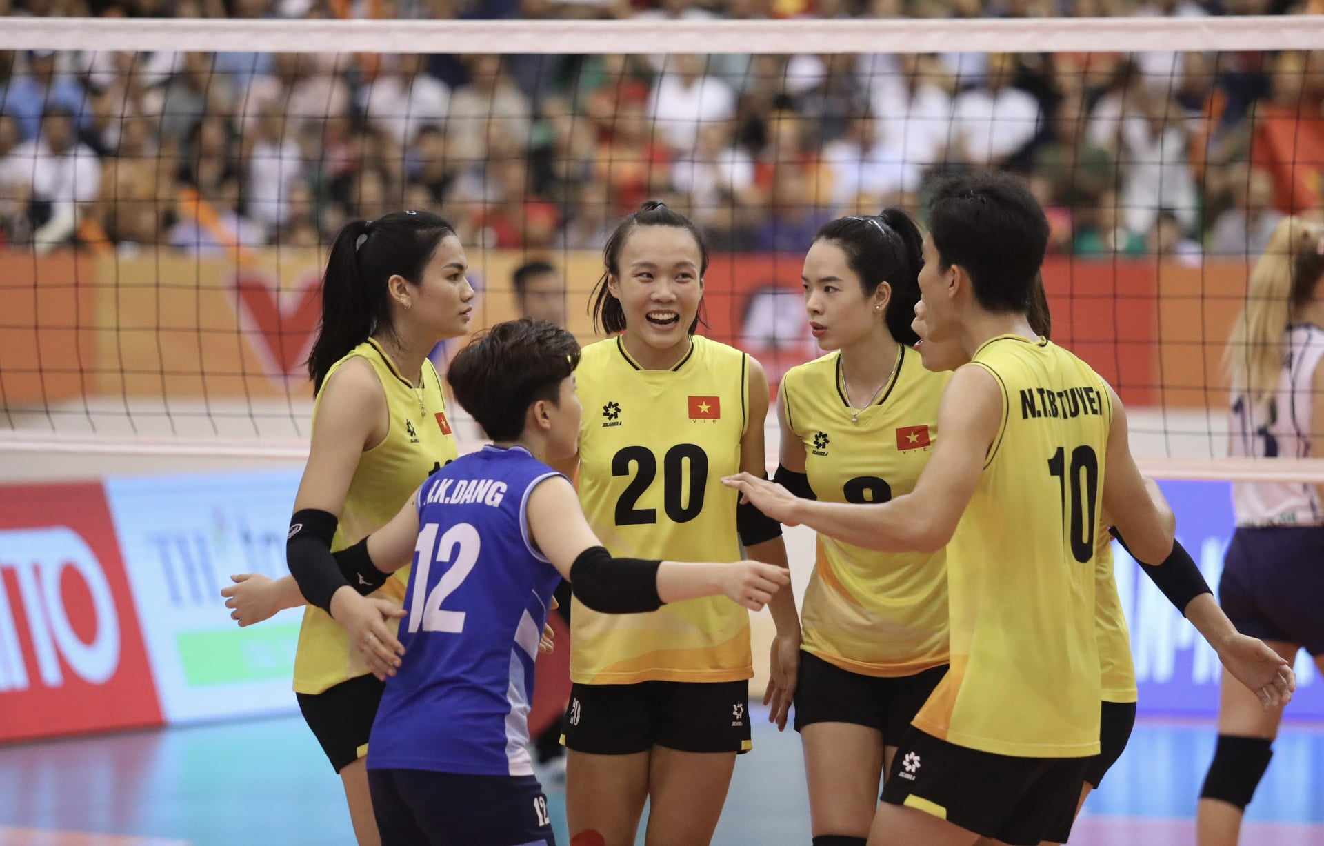 Bóng chuyền Việt Nam đón tin vui trước chung kết VTV Cup: Giành vé dự World Cup- Ảnh 1. Bóng chuyền Việt Nam đón tin vui trước chung kết VTV Cup: Giành vé dự World Cup- Ảnh 1.