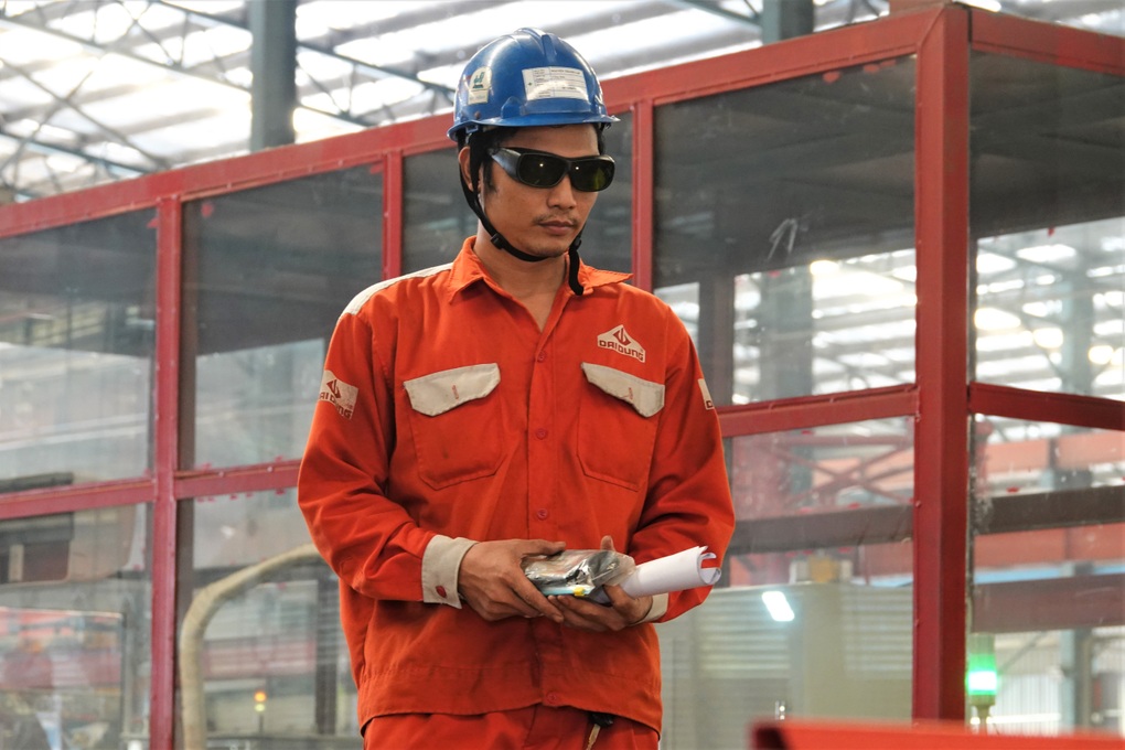 Gom tuyển hơn 1.900 lao động, lương đến 25 triệu đồng/tháng - 1 Gom tuyển hơn 1.900 lao động, lương đến 25 triệu đồng/tháng - 1