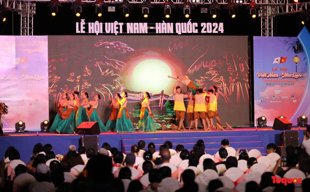 Khai mạc lễ hội Việt Nam – Hàn Quốc - Ảnh 1. Khai mạc lễ hội Việt Nam – Hàn Quốc - Ảnh 1.