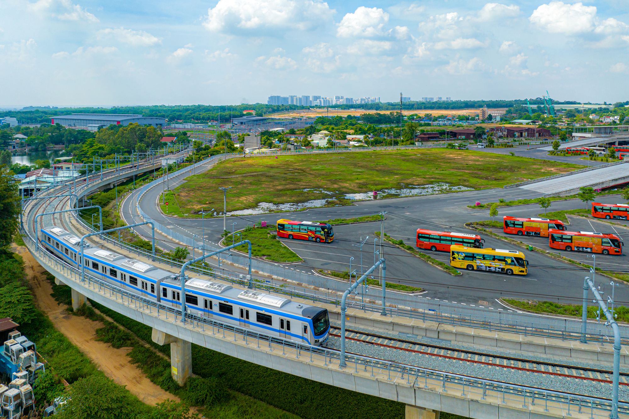 Khi nào người dân TP.HCM được đi metro?- Ảnh 2. Khi nào người dân TP.HCM được đi metro?- Ảnh 2.