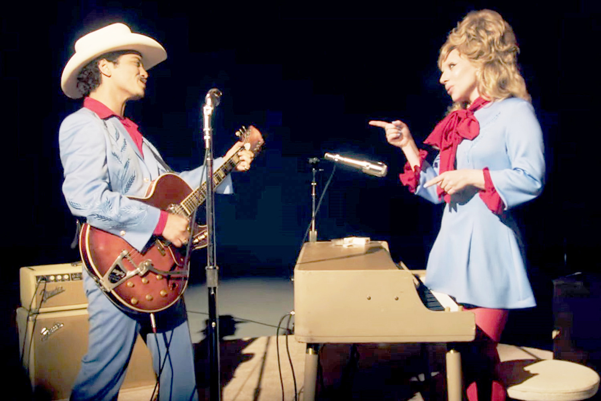 Lady Gaga và Bruno Mars: hay có đôi có cặp - Ảnh 1.