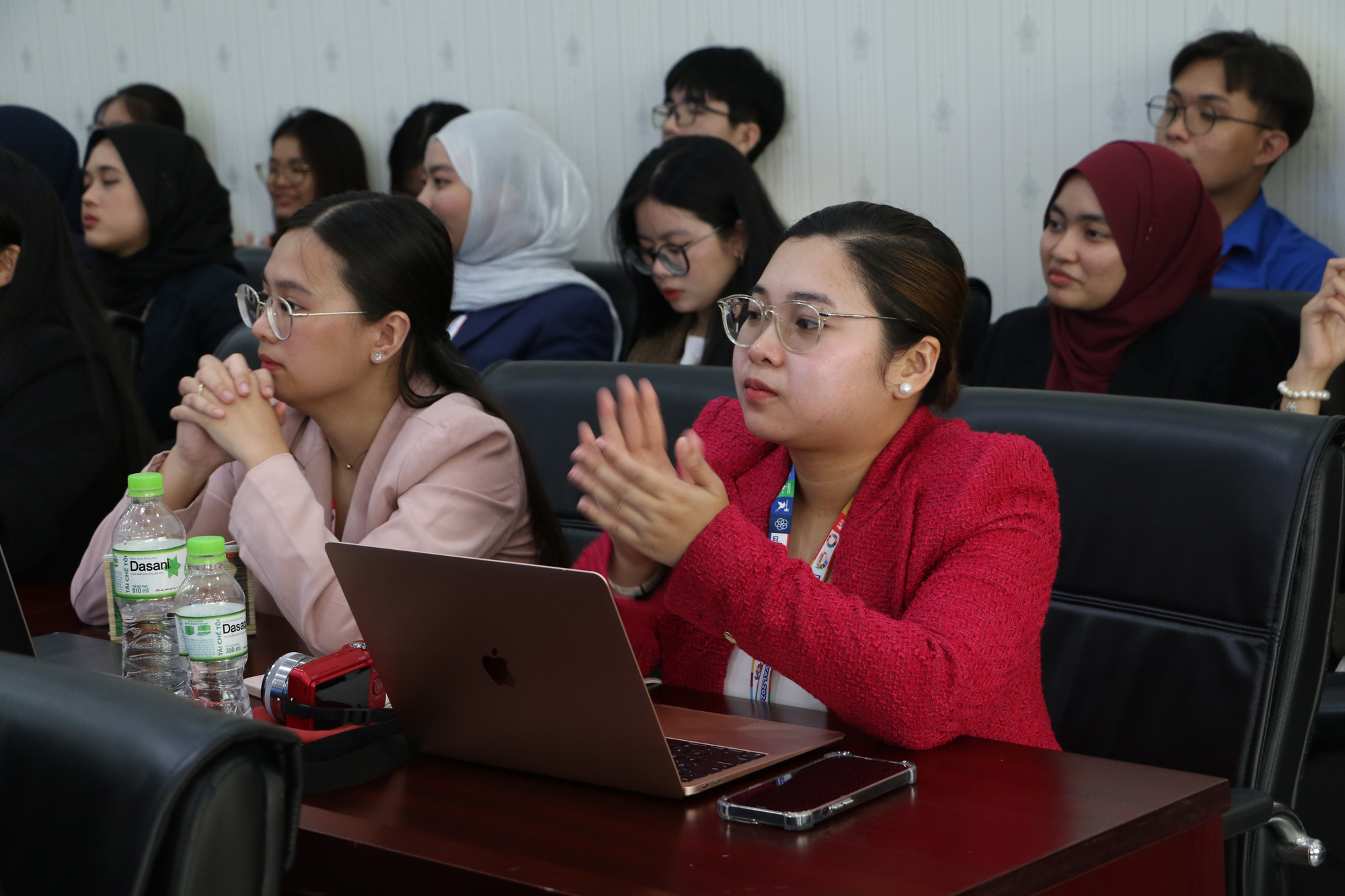 Liên hoan Sinh viên thế giới TP.HCM đón sinh viên 11 nước- Ảnh 5. Liên hoan Sinh viên thế giới TP.HCM đón sinh viên 11 nước- Ảnh 5.