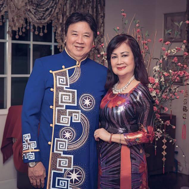 NSƯT Bảo Quốc và vợ thường xuyên về Việt Nam tham gia các hoạt động sân khấu. (Ảnh do nhân vật cung cấp) NSƯT Bảo Quốc và vợ thường xuyên về Việt Nam tham gia các hoạt động sân khấu. (Ảnh do nhân vật cung cấp)
