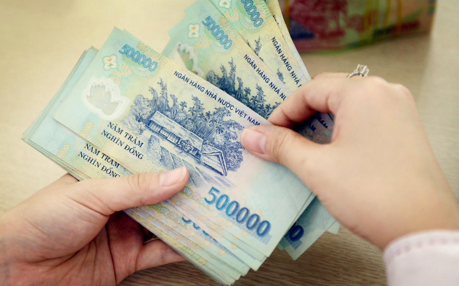 Nghiên cứu, bổ sung trách nhiệm người đứng đầu trong xếp loại cán bộ để trả lương, thưởng- Ảnh 1. Nghiên cứu, bổ sung trách nhiệm người đứng đầu trong xếp loại cán bộ để trả lương, thưởng- Ảnh 1.