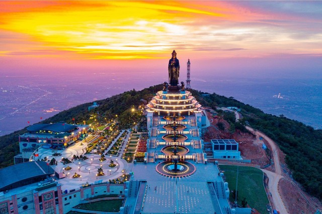 Những điểm đến lý tưởng để check-in sống ảo khi đến Tây Ninh- Ảnh 1. Những điểm đến lý tưởng để check-in sống ảo khi đến Tây Ninh- Ảnh 1.