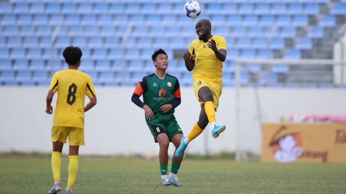 chuyển nhượng v-league quảng nam thử việc tiền đạo ghi bàn như máy hình ảnh 1 chuyen nhuong v-league quang nam thu viec tien dao ghi ban nhu may hinh anh 1