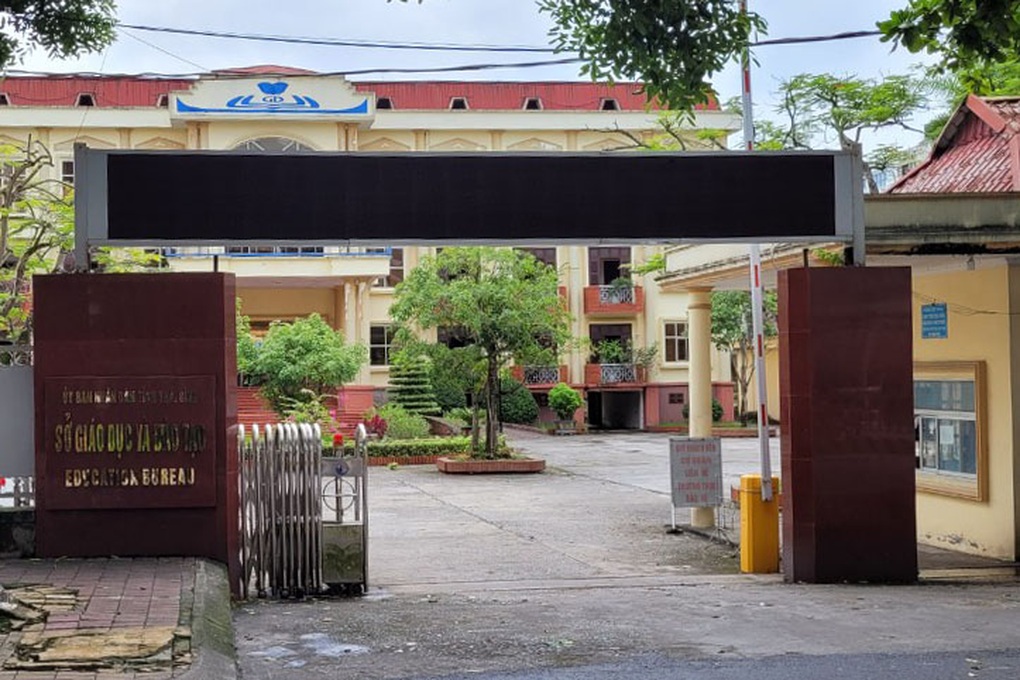 Lùm xùm điểm thi lớp 10 Thái Bình: Cách chức Giám đốc Sở GDĐT - 2 Lùm xùm điểm thi lớp 10 Thái Bình: Cách chức Giám đốc Sở GDĐT - 2