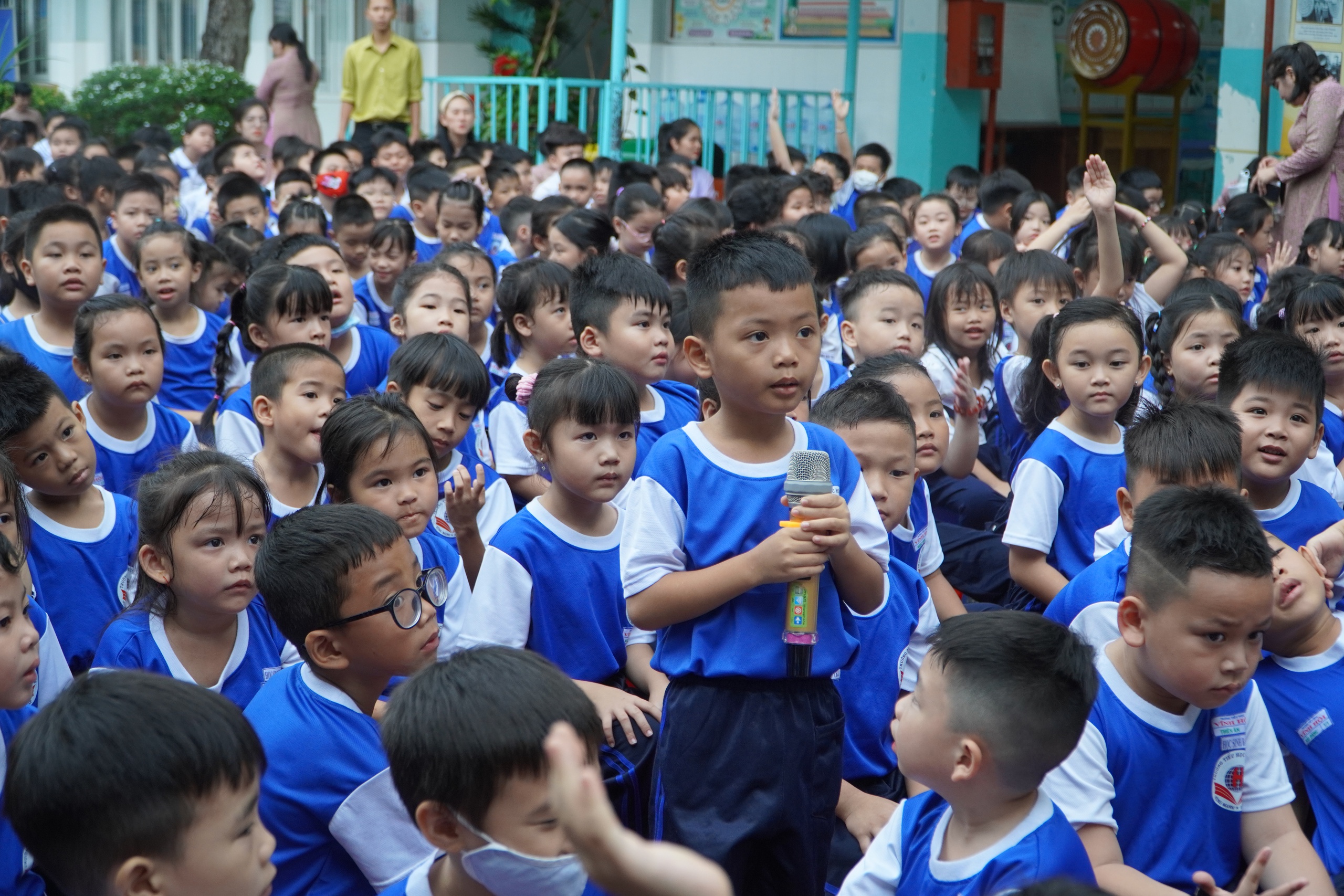 Thiếu giáo viên tiểu học, Sở Giáo dục và Đào tạo TP HCM chỉ đạo gì?- Ảnh 1. Thiếu giáo viên tiểu học, Sở Giáo dục và Đào tạo TP HCM chỉ đạo gì?- Ảnh 1.