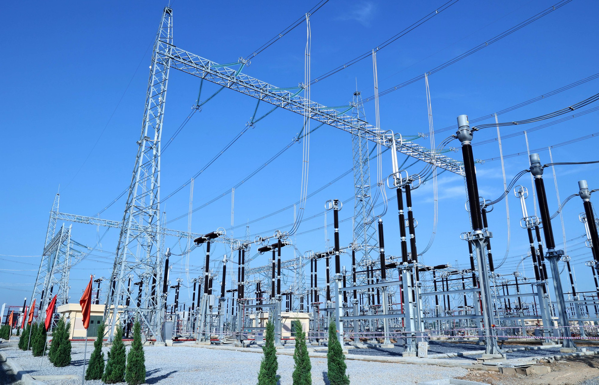 Vai trò 'hậu phương lớn' trong thi công Đường dây 500 kV mạch 3- Ảnh 6. Vai trò 'hậu phương lớn' trong thi công Đường dây 500 kV mạch 3- Ảnh 6.