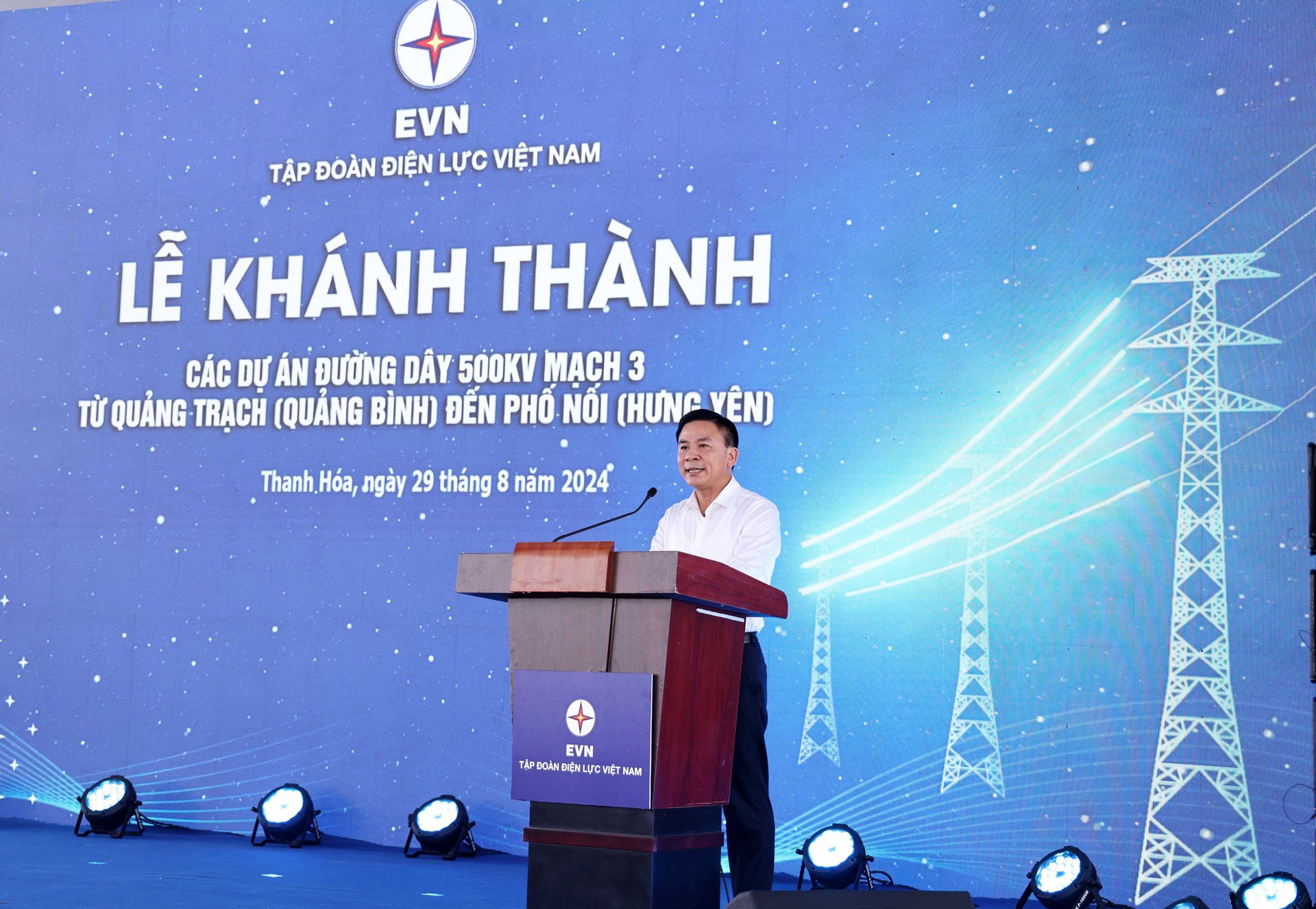Vai trò 'hậu phương lớn' trong thi công Đường dây 500 kV mạch 3- Ảnh 5. Vai trò 'hậu phương lớn' trong thi công Đường dây 500 kV mạch 3- Ảnh 5.