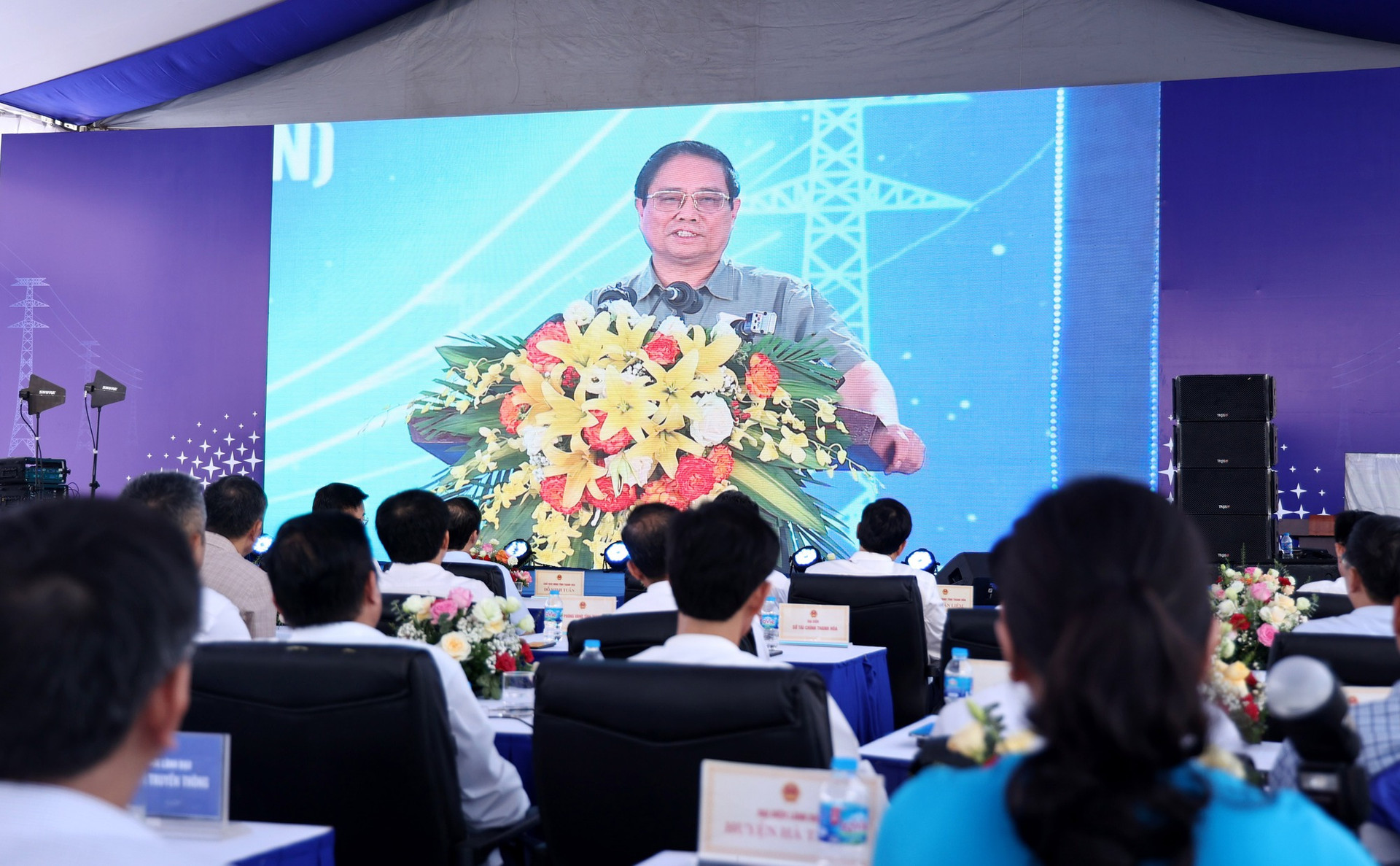 Vai trò 'hậu phương lớn' trong thi công Đường dây 500 kV mạch 3- Ảnh 2. Vai trò 'hậu phương lớn' trong thi công Đường dây 500 kV mạch 3- Ảnh 2.