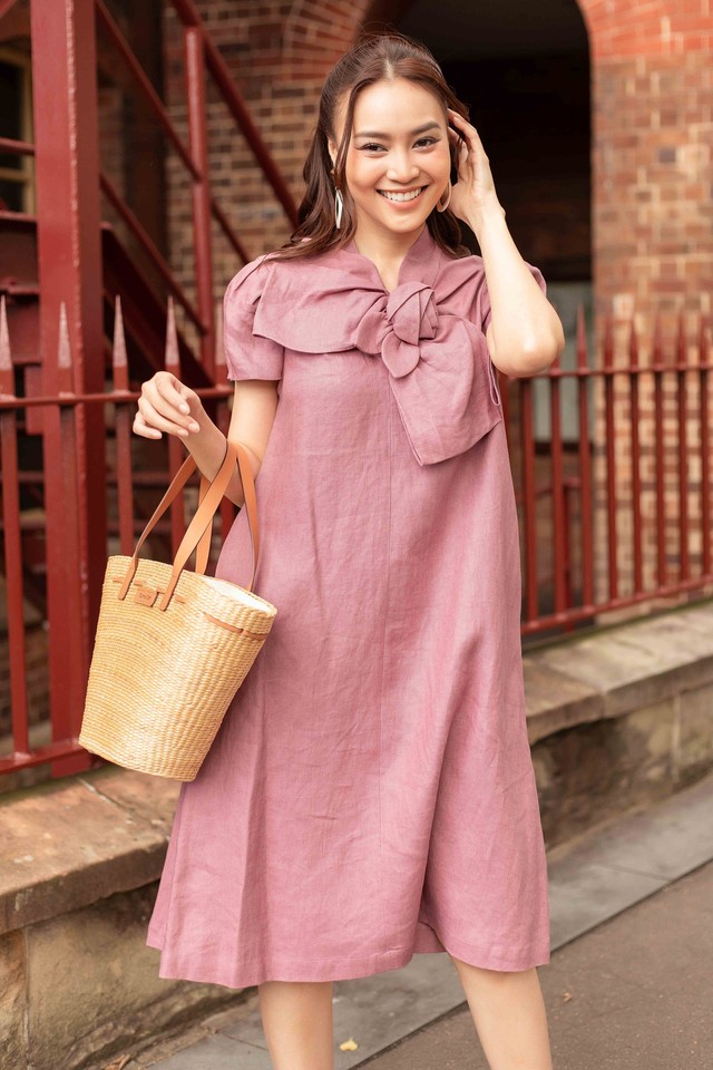 Váy suông từ linen, cotton thành xu hướng hot- Ảnh 1. Váy suông từ linen, cotton thành xu hướng hot- Ảnh 1.