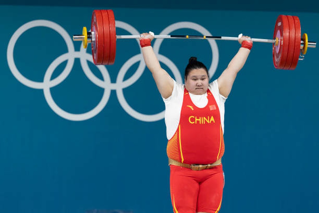 Vừa giành HCV Olympic, VĐV Trung Quốc có hành động khiến tất cả ngỡ ngàng - 1 Vừa giành HCV Olympic, VĐV Trung Quốc có hành động khiến tất cả ngỡ ngàng - 1