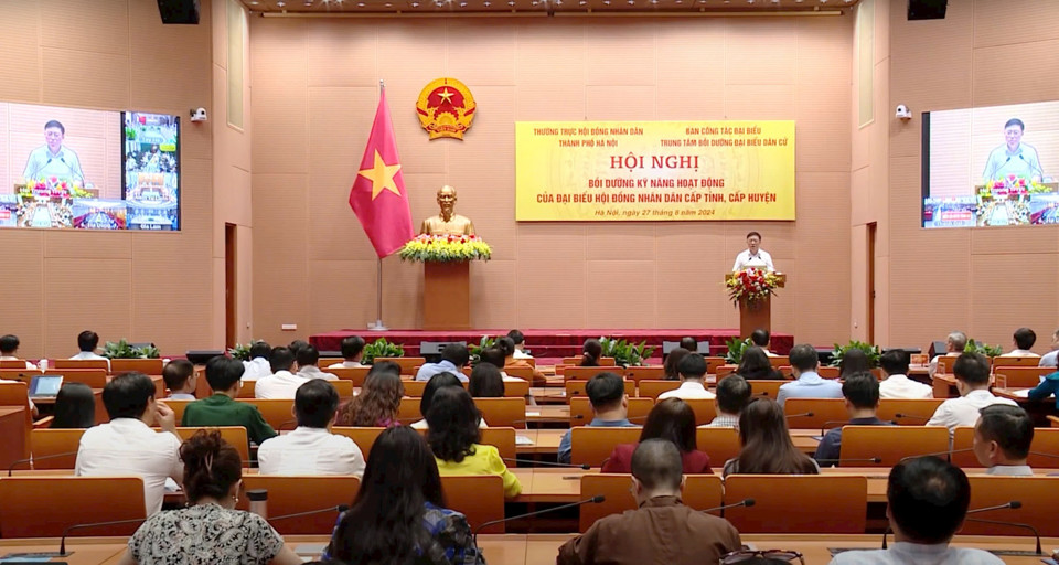 Quang cảnh hội nghị