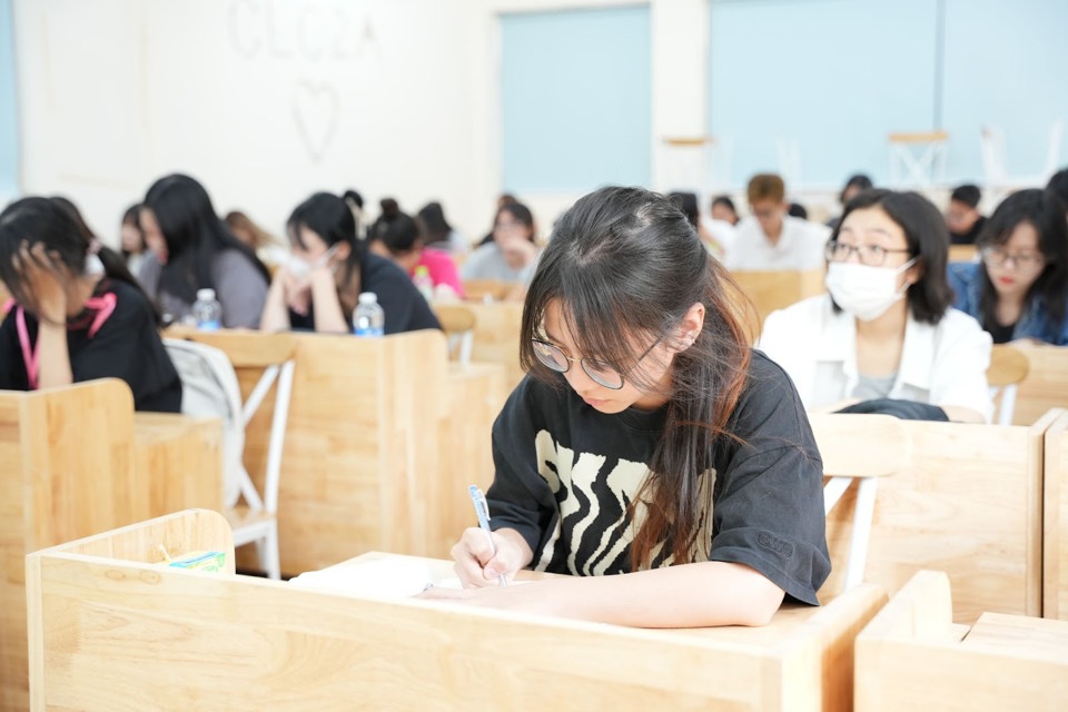 Điểm chuẩn đại học năm 2024 dự báo tăng ở một số ngành.