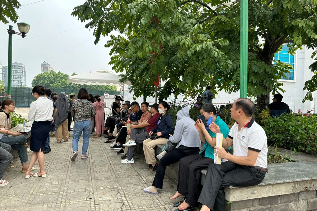 Huyện Đan Phượng dừng đấu giá 52 lô đất để rà soát - 1 Huyện Đan Phượng dừng đấu giá 52 lô đất để rà soát - 1