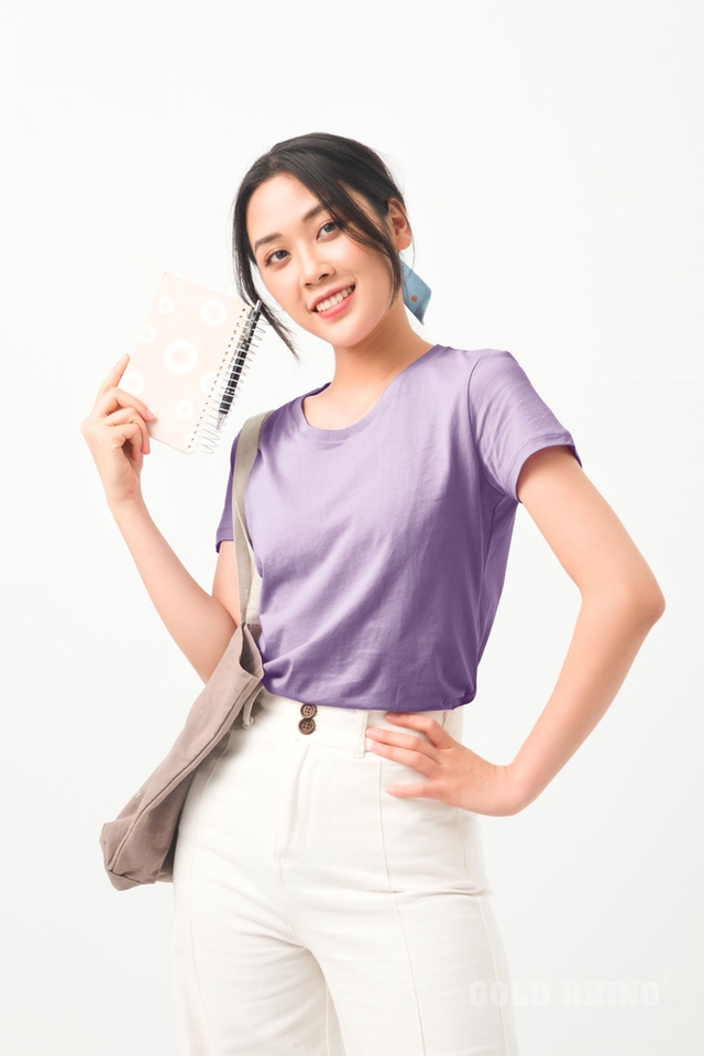Khi thời trang trở nên lãng mạn hơn với sắc tím trong mùa thu- Ảnh 6. Khi thời trang trở nên lãng mạn hơn với sắc tím trong mùa thu- Ảnh 6.
