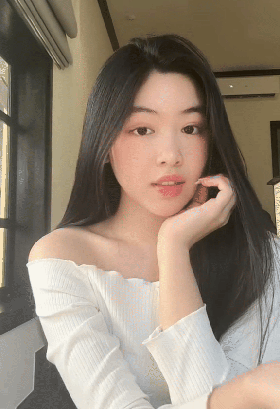 Lọ Lem cứ mê mãi 1 kiểu áo, tuy đơn giản nhưng lần nào mặc cũng xinh như công chúa- Ảnh 4. Lọ Lem cứ mê mãi 1 kiểu áo, tuy đơn giản nhưng lần nào mặc cũng xinh như công chúa- Ảnh 4.