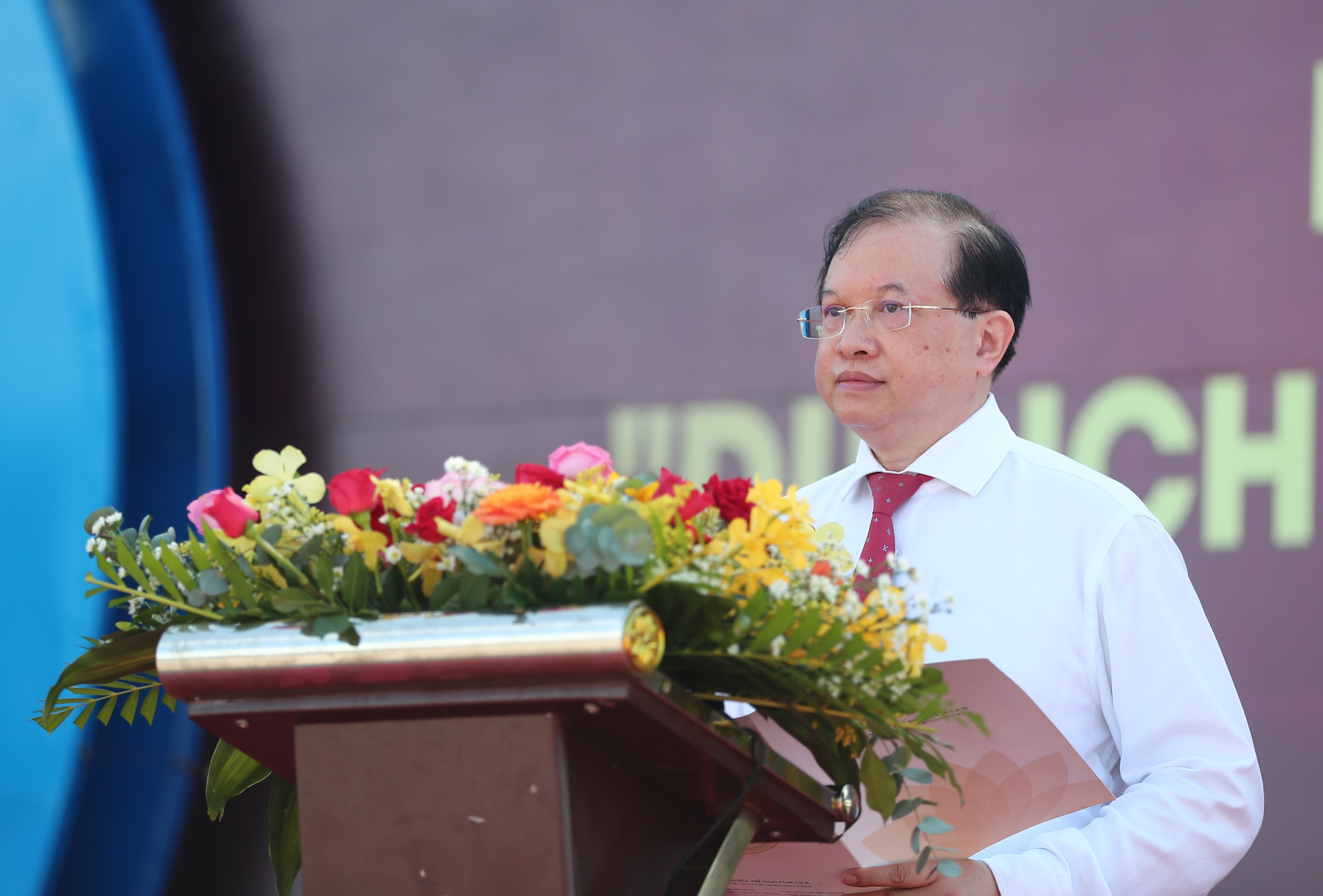 Giới thiệu “Du lịch Việt Nam qua không gian ảnh" - Ảnh 3. Giới thiệu “Du lịch Việt Nam qua không gian ảnh" - Ảnh 3.