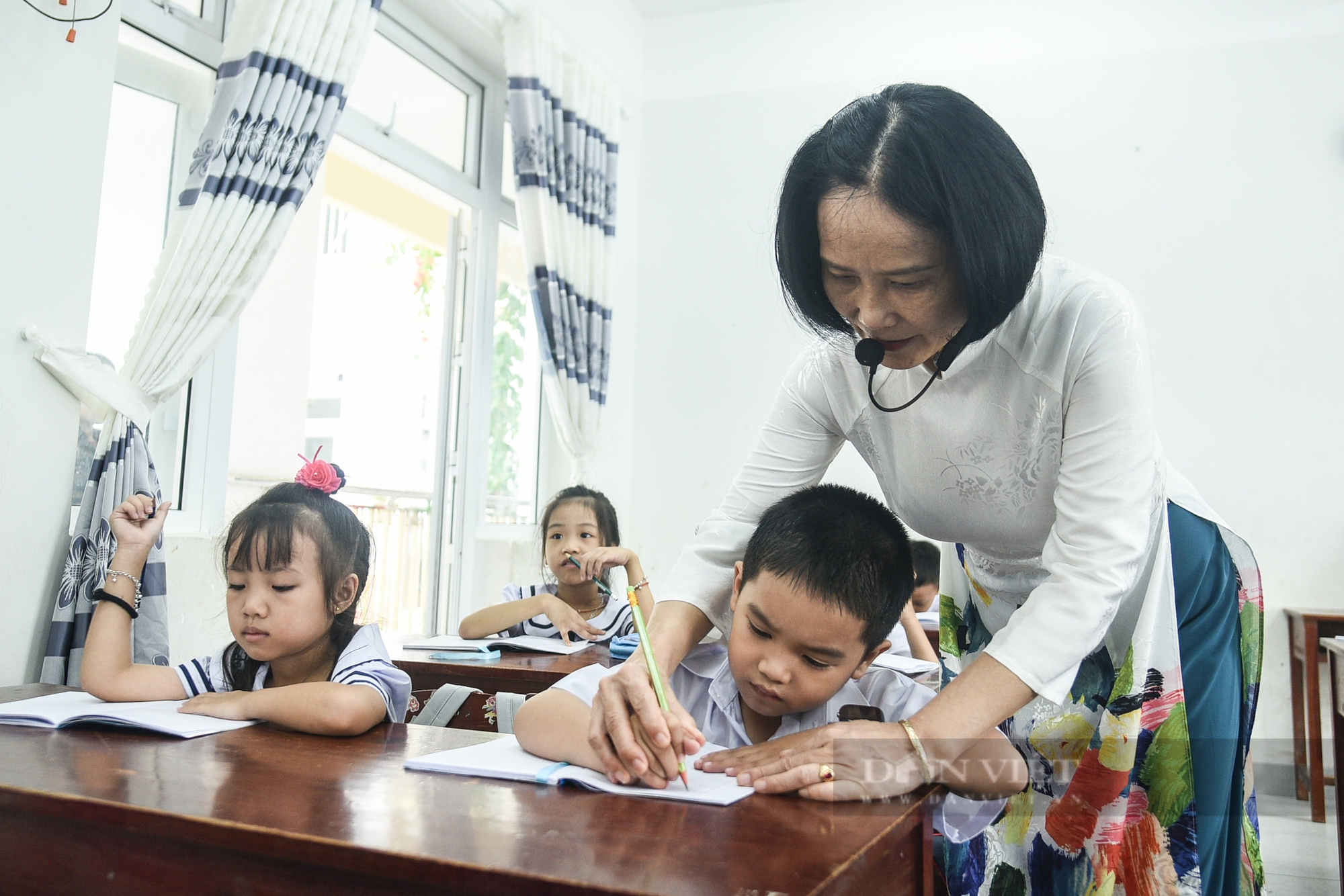 Trẻ em đồng bào Cơ Tu phấn khởi trong lần đầu khai giảng năm học mới- Ảnh 13. Trẻ em đồng bào Cơ Tu phấn khởi trong lần đầu khai giảng năm học mới- Ảnh 13.