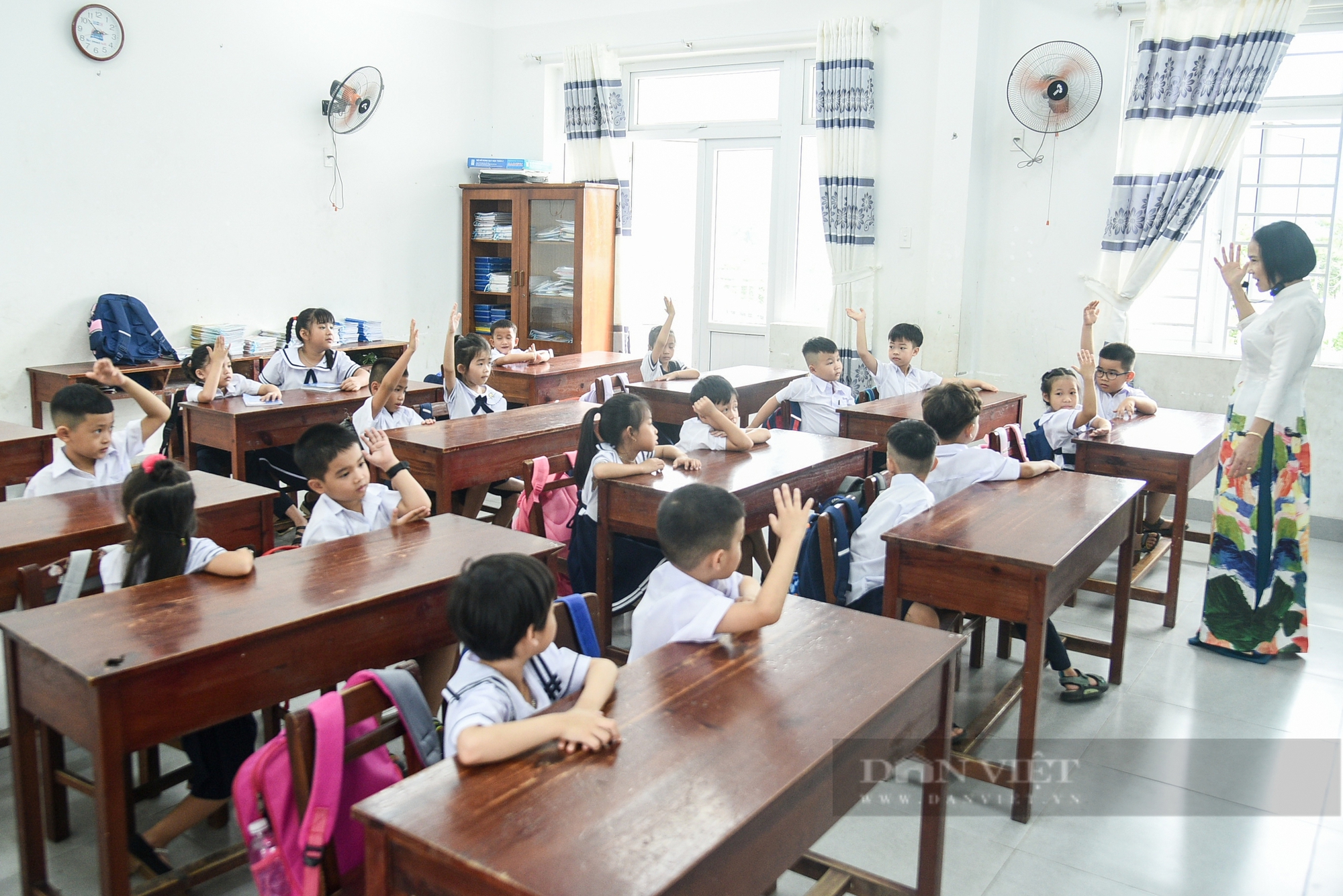 Trẻ em đồng bào Cơ Tu phấn khởi trong lần đầu khai giảng năm học mới- Ảnh 12. Trẻ em đồng bào Cơ Tu phấn khởi trong lần đầu khai giảng năm học mới- Ảnh 12.