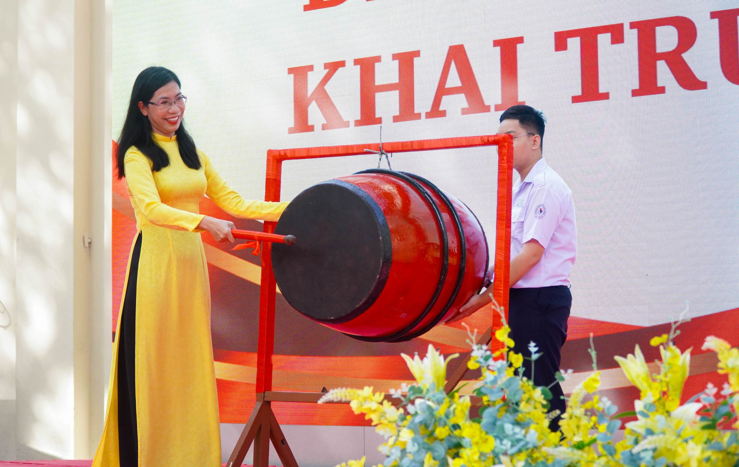 Lễ khai giảng ấn tượng tại ngôi trường THPT lâu đời nhất Việt Nam- Ảnh 9. Lễ khai giảng ấn tượng tại ngôi trường THPT lâu đời nhất Việt Nam- Ảnh 9.