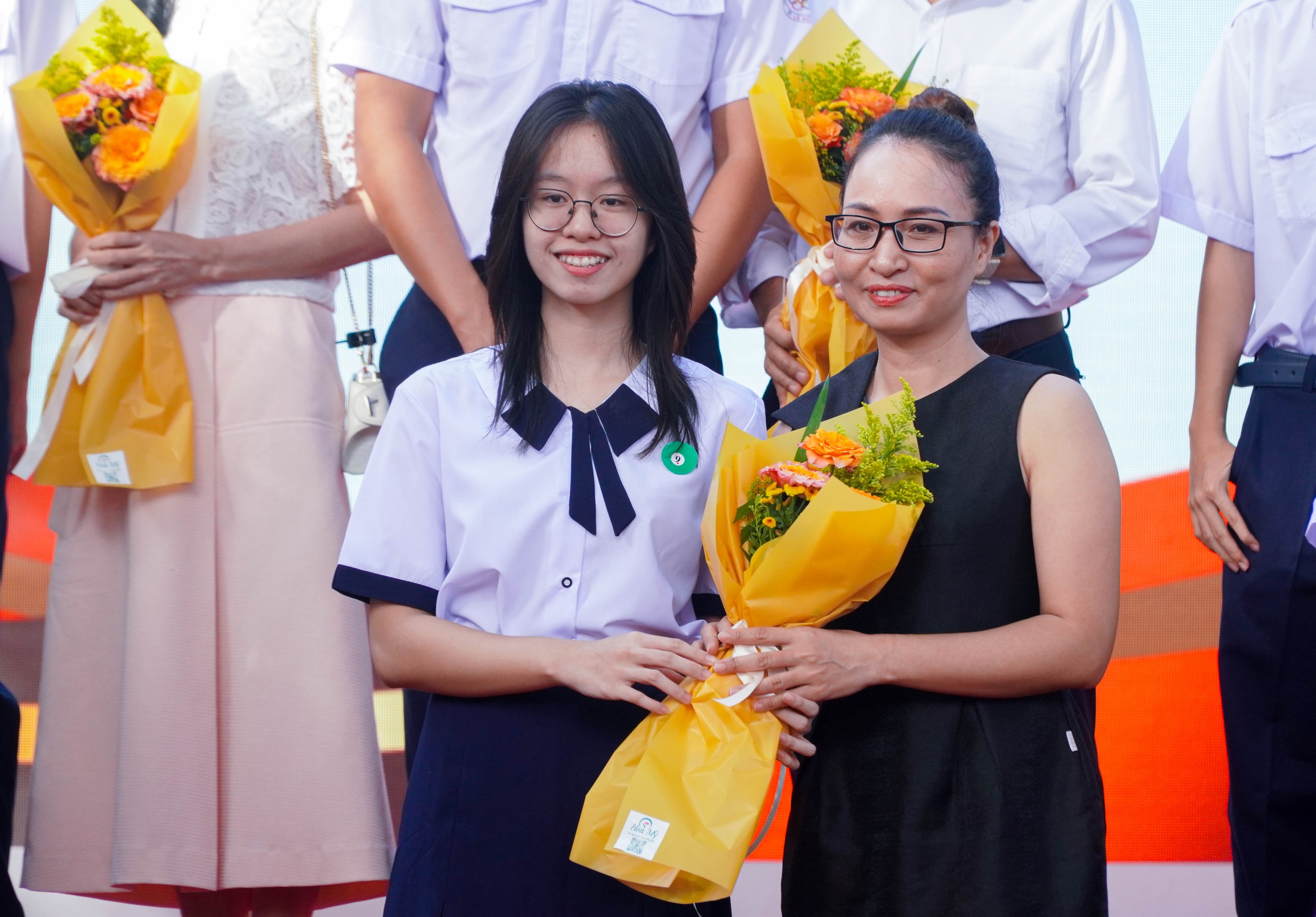 Lễ khai giảng ấn tượng tại ngôi trường THPT lâu đời nhất Việt Nam- Ảnh 11. Lễ khai giảng ấn tượng tại ngôi trường THPT lâu đời nhất Việt Nam- Ảnh 11.