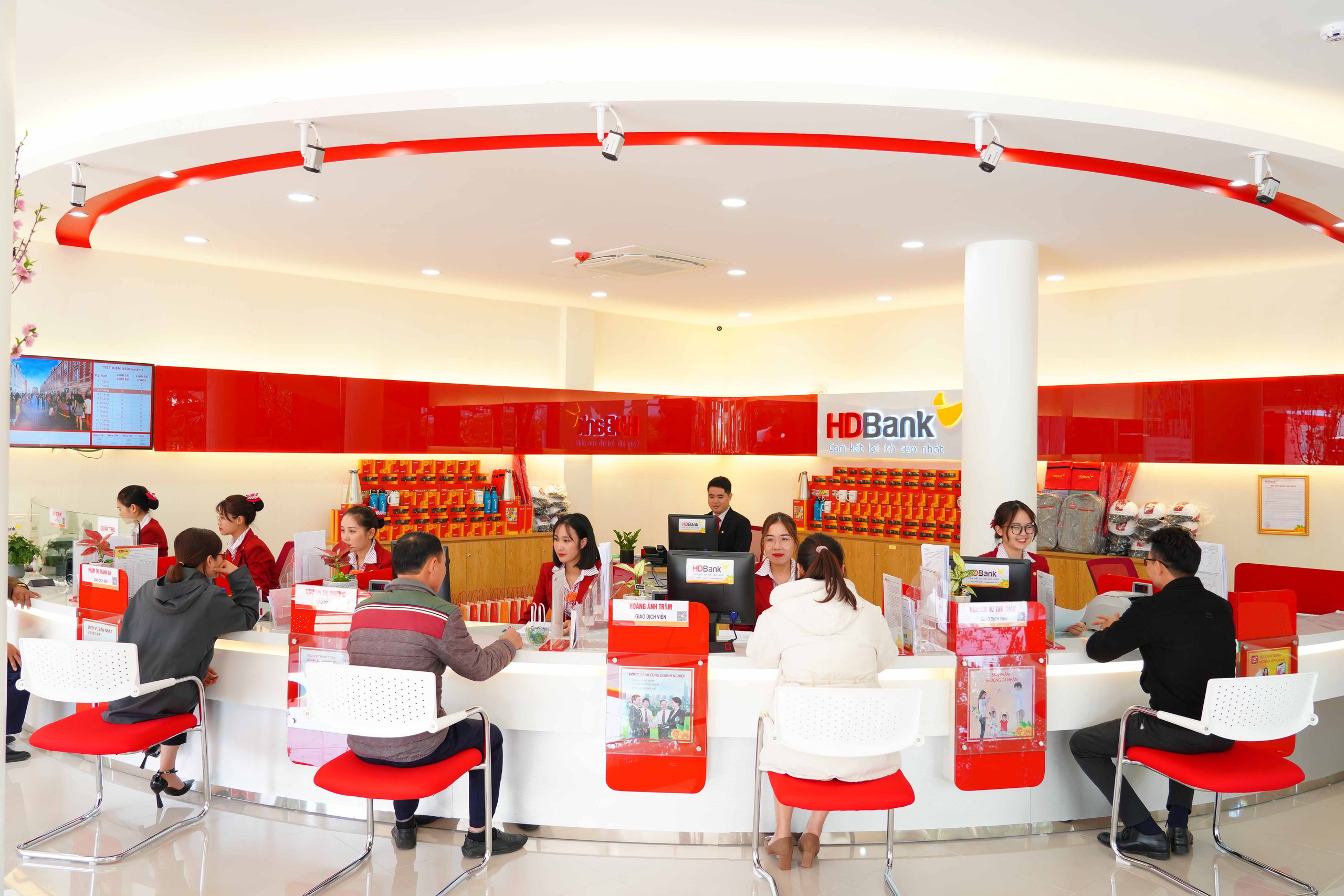ADB lần thứ hai liên tiếp vinh danh HDBank là ‘Ngân hàng đối tác hàng đầu tại Việt Nam’, mở rộng mạnh mẽ hợp tác trong tài trợ thương mại- Ảnh 2. ADB lần thứ hai liên tiếp vinh danh HDBank là ‘Ngân hàng đối tác hàng đầu tại Việt Nam’, mở rộng mạnh mẽ hợp tác trong tài trợ thương mại- Ảnh 2.