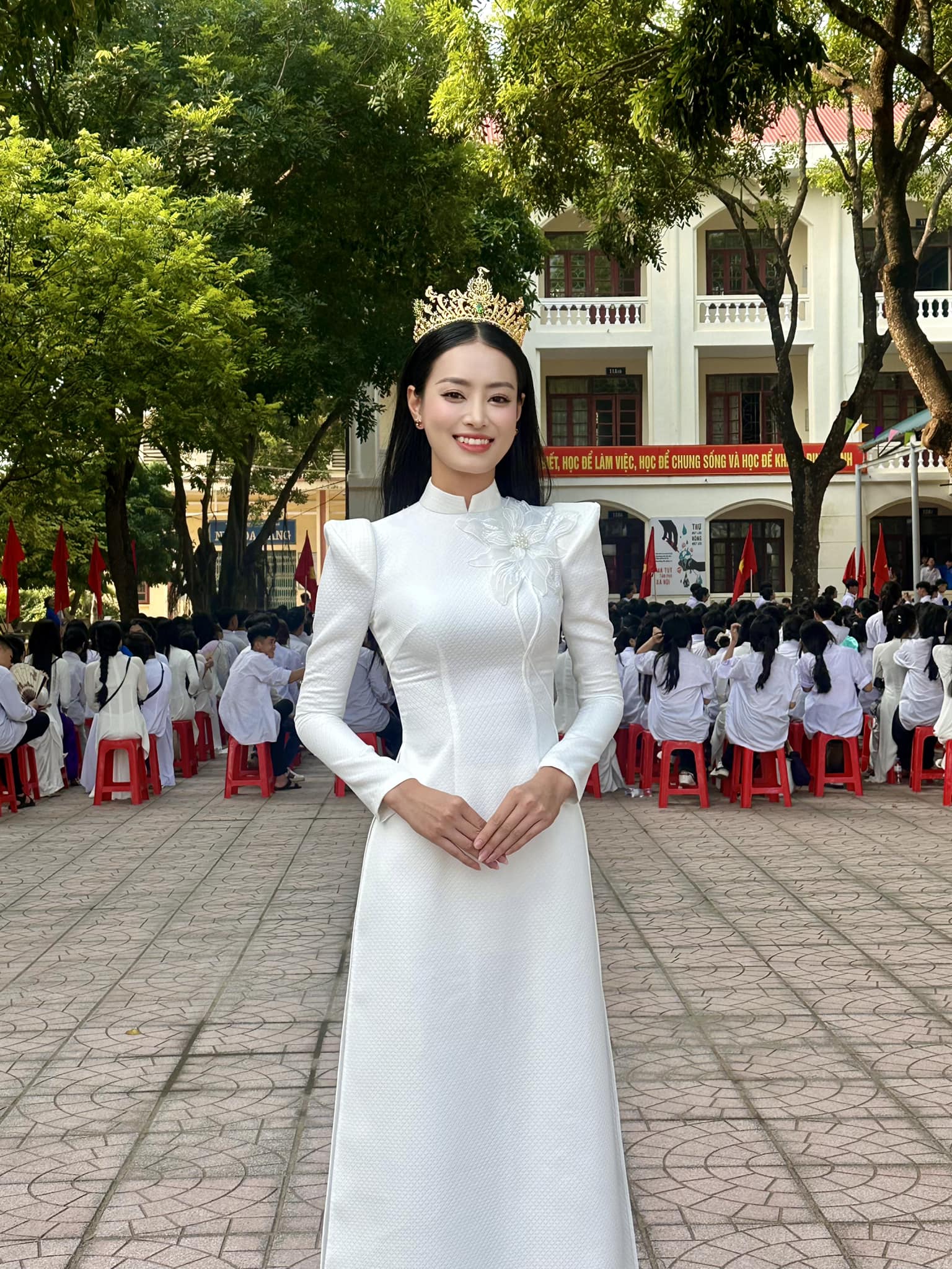 Loạt sao Việt gây ngỡ ngàng với ảnh
