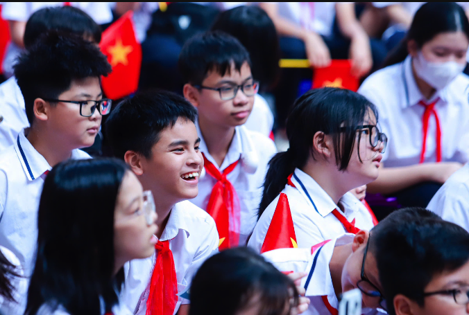 Những hình ảnh ấn tượng trong ngày đầu tiên của năm học mới- Ảnh 10. Những hình ảnh ấn tượng trong ngày đầu tiên của năm học mới- Ảnh 10.