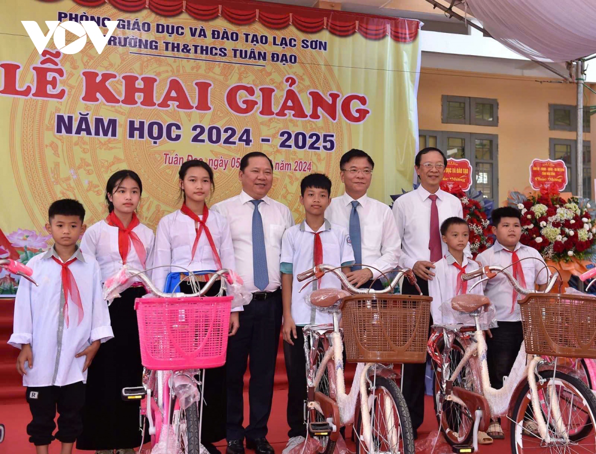 phó thủ tướng lê thành long dự khai giảng tại hòa bình hình ảnh 6 pho thu tuong le thanh long du khai giang tai hoa binh hinh anh 6