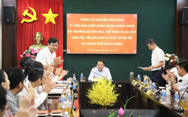 Bộ trưởng Nguyễn Văn Hùng chủ trì buổi làm việc với các đơn vị trực thuộc Bộ tại TP.HCM - Ảnh 2. Bộ trưởng Nguyễn Văn Hùng chủ trì buổi làm việc với các đơn vị trực thuộc Bộ tại TP.HCM - Ảnh 2.