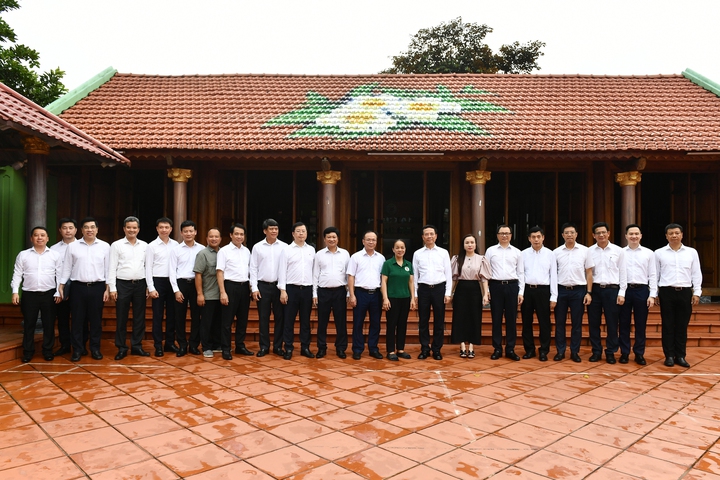 Bộ trưởng Nguyễn Mạnh Hùng thăm và làm việc tại Thái Nguyên- Ảnh 4. Bộ trưởng Nguyễn Mạnh Hùng thăm và làm việc tại Thái Nguyên- Ảnh 4.