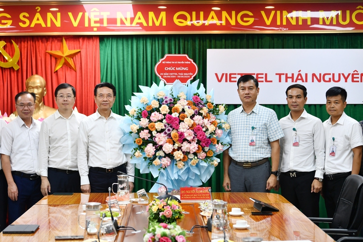 Bộ trưởng Nguyễn Mạnh Hùng thăm và làm việc tại Thái Nguyên- Ảnh 6. Bộ trưởng Nguyễn Mạnh Hùng thăm và làm việc tại Thái Nguyên- Ảnh 6.
