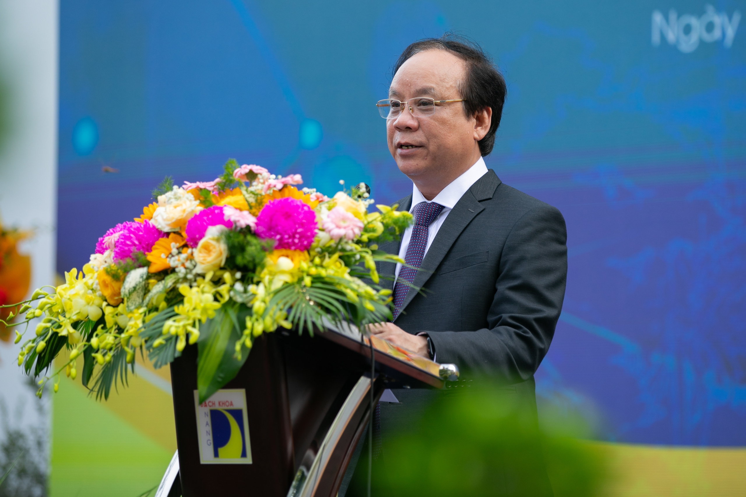Đà Nẵng: Trao gần nửa tỉ đồng học bổng cho tân sinh viên xuất sắc- Ảnh 2. Đà Nẵng: Trao gần nửa tỉ đồng học bổng cho tân sinh viên xuất sắc- Ảnh 2.